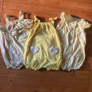 Carter’s 6M summer onesies